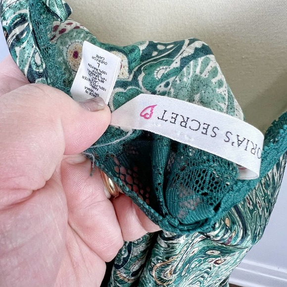 Vintage 90s Victorias Secret green paisley slip nightgown Size Large - Picture 6 of 9
